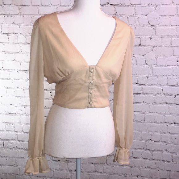 4 piece crop top bundle - Picture 4 of 6